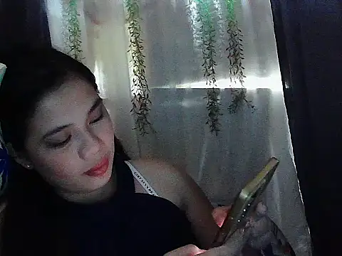 Snapshot of Zachariah_05 chatting on January 14, 2026, 3:43 am Zachariah 05 online show from January 14, 2026, 3:43 am