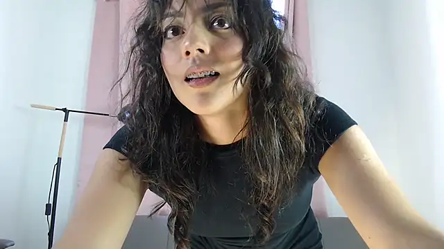 Snapshot of WendySuns_ chatting on September 13, 2025, 9:04 pm WendySuns online show from September 13, 2025, 9:04 pm