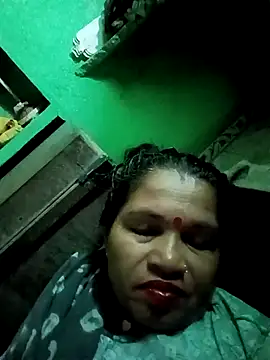 Manavi x online show from September 22, 2025, 9:43 pm