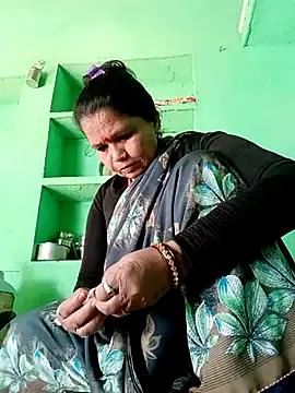 Manavi x online show from March 21, 2026, 2:24 am