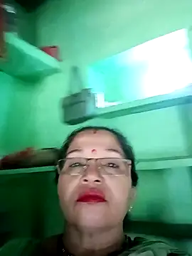 Manavi x online show from October 12, 2025, 9:54 am