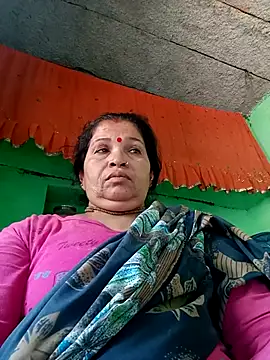 Snapshot of Manavi_x chatting on May 5, 2026, 8:06 am Manavi x online show from May 5, 2026, 8:06 am
