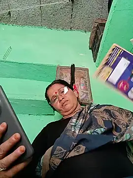 Snapshot of Manavi_x chatting on May 14, 2026, 8:44 am Manavi x online show from May 14, 2026, 8:44 am