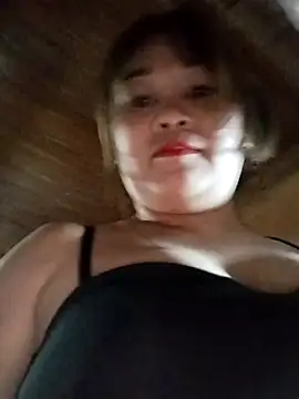 Lyly nuce online show from November 3, 2025, 5:05 pm