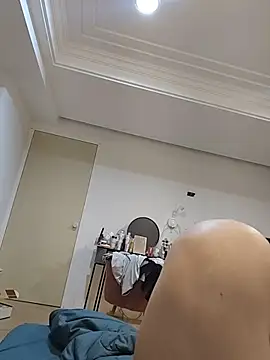 Lovelyanan online show from November 12, 2025, 8:18 am