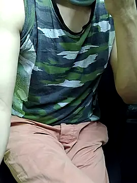 Snapshot of chocolate_alone chatting on December 23, 2025, 7:29 am chocolate alone online show from December 23, 2025, 7:29 am