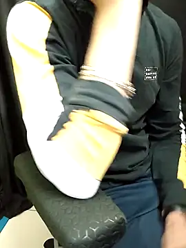 Snapshot of chocolate_alone chatting on February 7, 2026, 10:23 am chocolate alone online show from February 7, 2026, 10:23 am