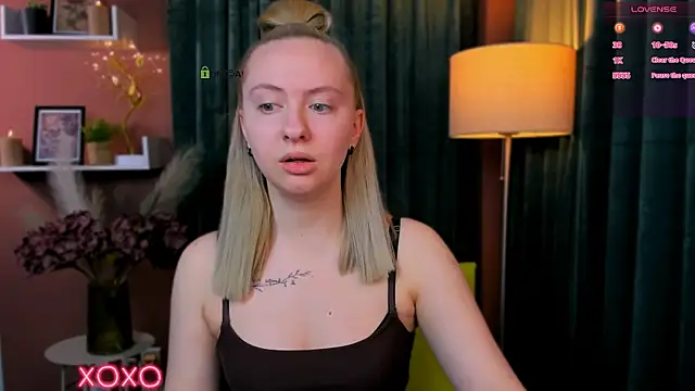 mila glow1 online show from April 14, 2026, 6:46 pm