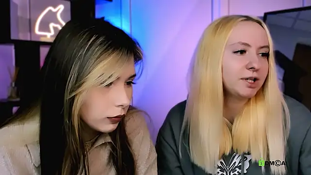 Snapshot of mila_glow1 chatting on January 18, 2026, 7:17 pm mila glow1 online show from January 18, 2026, 7:17 pm