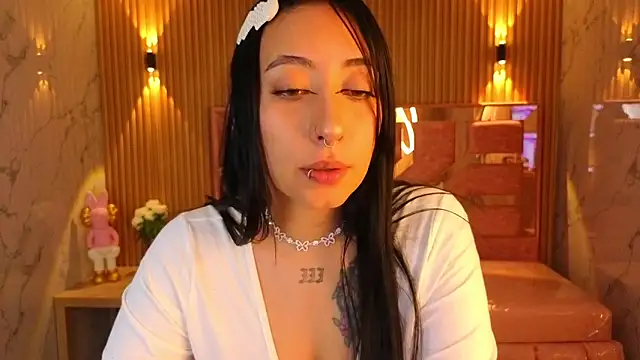 Snapshot of m_eris_s chatting on October 15, 2025, 1:41 pm m eris s online show from October 15, 2025, 1:41 pm