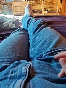 Horny mummy online show from April 14, 2026, 2:44 pm