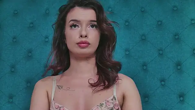 LollyShine online show from February 24, 2026, 8:31 pm