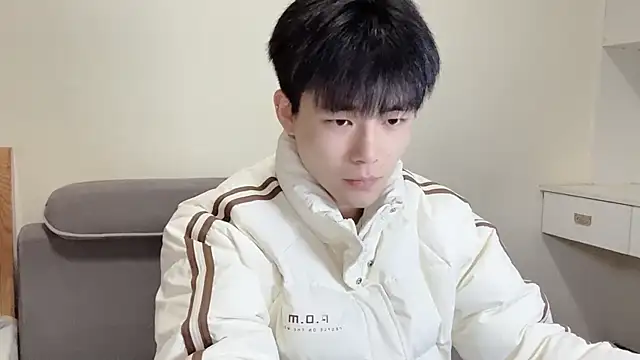 Snapshot of xiaoyang5200 chatting on December 15, 2025, 2:34 pm xiaoyang5200 online show from December 15, 2025, 2:34 pm