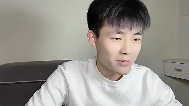 Snapshot of xiaoyang5200 chatting on October 28, 2025, 2:49 pm xiaoyang5200 online show from October 28, 2025, 2:49 pm