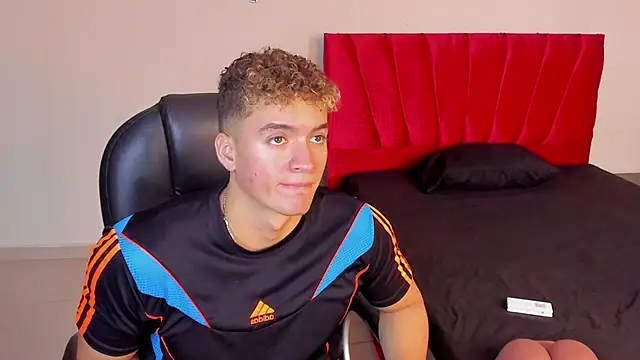 Snapshot of paull_george chatting on November 6, 2025, 1:48 pm paull george online show from November 6, 2025, 1:48 pm