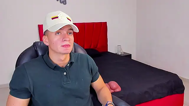 Snapshot of paull_george chatting on September 11, 2025, 1:11 pm paull george online show from September 11, 2025, 1:11 pm