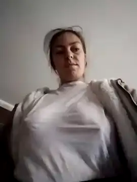 LenaBloomy online show from October 2, 2025, 11:57 am