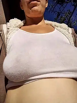 LenaBloomy online show from October 29, 2025, 12:37 pm