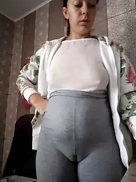 LenaBloomy online show from October 17, 2025, 11:01 am