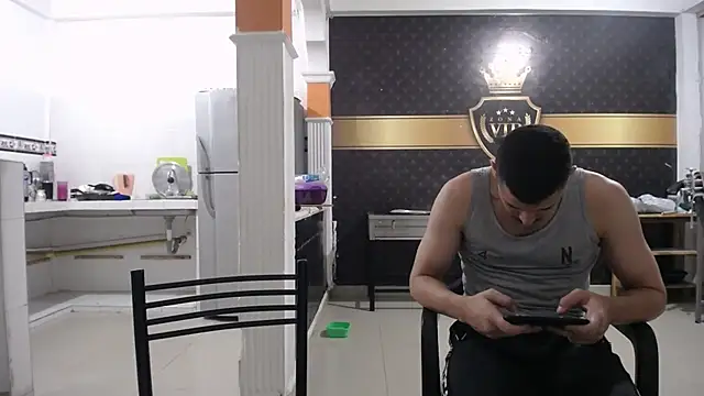 Snapshot of yohacriss chatting on October 22, 2025, 4:34 am yohacriss online show from October 22, 2025, 4:34 am