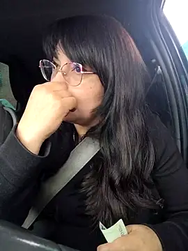 Snapshot of MAFE__29 chatting on February 15, 2026, 10:20 pm MAFE 29 online show from February 15, 2026, 10:20 pm