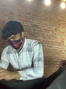 Snapshot of uniquesexyboy5689 chatting on February 12, 2026, 6:13 am uniquesexyboy5689 online show from February 12, 2026, 6:13 am