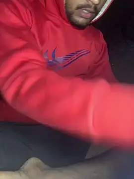 uniquesexyboy5689 online show from November 30, 2025, 12:17 pm