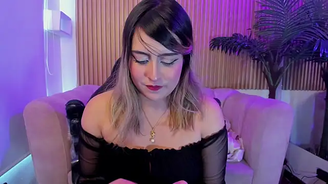 Snapshot of Jenny_Wolridge_ chatting on October 8, 2025, 5:35 pm Jenny Wolridge online show from October 8, 2025, 5:35 pm