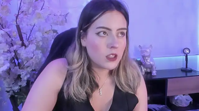 Snapshot of Jenny_Wolridge_ chatting on October 31, 2025, 5:09 pm Jenny Wolridge online show from October 31, 2025, 5:09 pm