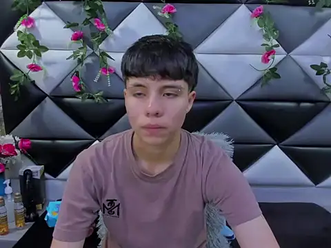 Bruno Cruzz online show from November 5, 2025, 2:14 am