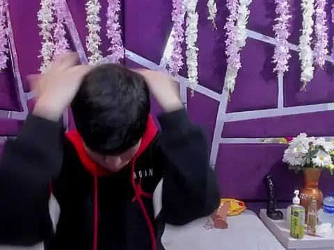 Bruno Cruzz online show from December 18, 2025, 2:05 am