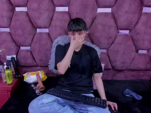 Bruno Cruzz online show from November 14, 2025, 2:48 am