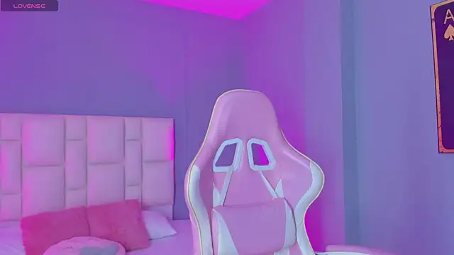 SammyRose  online show from February 8, 2026, 7:55 pm