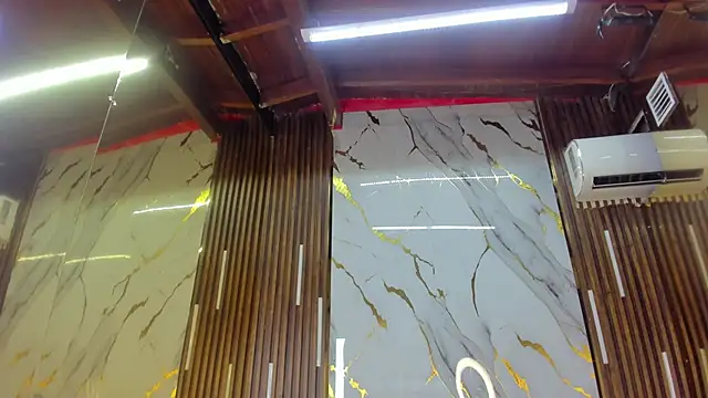 Snapshot of VictoriaDuart chatting on January 8, 2026, 7:53 pm VictoriaDuart online show from January 8, 2026, 7:53 pm