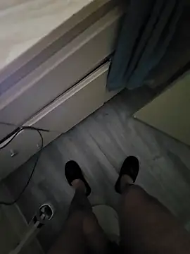 sthuart22 online show from February 25, 2026, 1:06 am