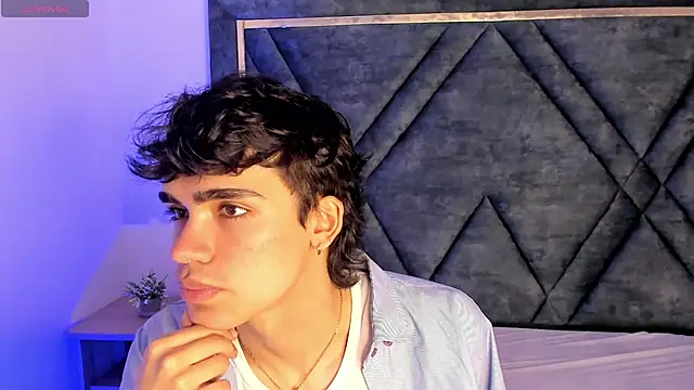 Snapshot of JoeCollins_ chatting on October 21, 2025, 9:03 pm JoeCollins online show from October 21, 2025, 9:03 pm