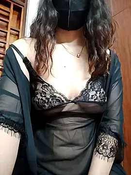 Snapshot of MaryyLy chatting on October 27, 2025, 2:51 pm MaryyLy online show from October 27, 2025, 2:51 pm