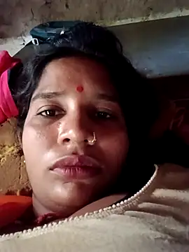 Snapshot of Hot_Seema83 chatting on September 26, 2025, 8:10 am Hot Seema83 online show from September 26, 2025, 8:10 am
