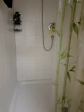 Snapshot of spermaspritzerr chatting on February 17, 2026, 3:59 am spermaspritzerr online show from February 17, 2026, 3:59 am