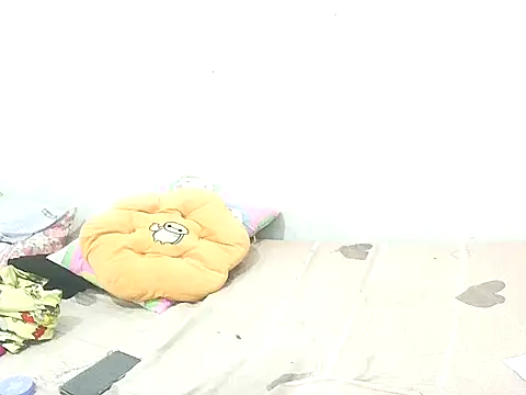Snapshot of cutielhon chatting on September 19, 2025, 4:22 pm cutielhon online show from September 19, 2025, 4:22 pm