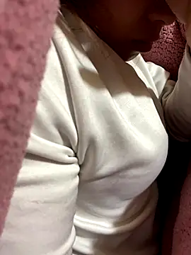 Mai bb online show from November 24, 2025, 9:26 pm