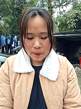 ALIENHR38 online show from February 11, 2026, 4:12 am