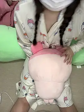 Snapshot of xx_Ojou_xx chatting on October 5, 2025, 12:29 pm xx Ojou xx online show from October 5, 2025, 12:29 pm