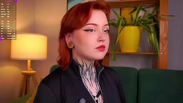 MarnaHarbor online show from October 12, 2025, 1:23 pm