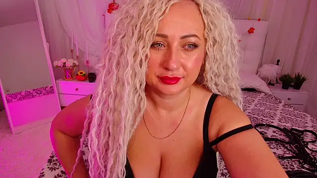 Snapshot of Lilit_1Love chatting on November 4, 2025, 4:22 pm Lilit 1Love online show from November 4, 2025, 4:22 pm