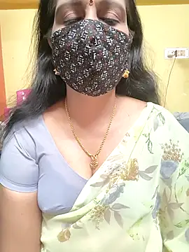 Snapshot of mallu-reshma chatting on October 26, 2025, 2:06 pm mallu-reshma online show from October 26, 2025, 2:06 pm