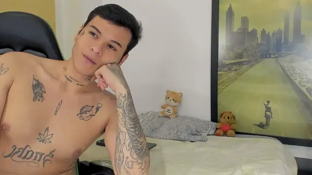 Snapshot of rosse_dredd chatting on January 17, 2026, 4:27 am rosse dredd online show from January 17, 2026, 4:27 am