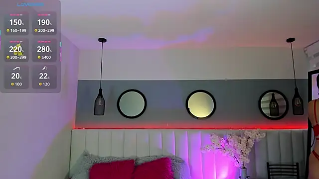 Snapshot of Mila_Hank_ chatting on September 26, 2025, 12:23 pm Mila Hank online show from September 26, 2025, 12:23 pm