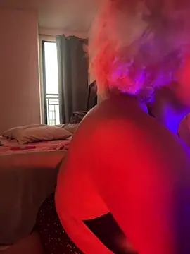 Snapshot of HoneySaphXXX chatting on August 1, 2026, 11:08 am HoneySaphXXX online show from August 1, 2026, 11:08 am