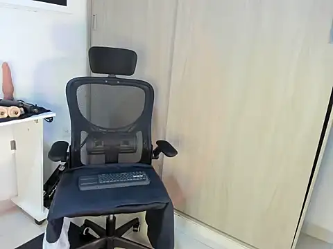 Amberdecolombia online show from March 1, 2026, 3:50 am